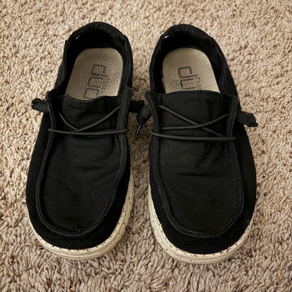 Wendy L Hey Dude Women’s Black Slip-On Loafers - Picture 1 of 7